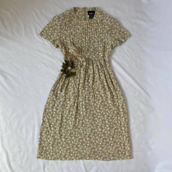 Vintage floral laurel green midi/maxi dress - Picture 3 of 4